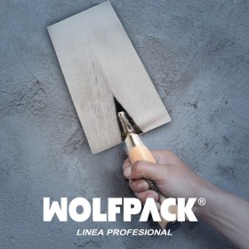 Paleta WOLFPACK Mango Madera 341-A / 180 mm.