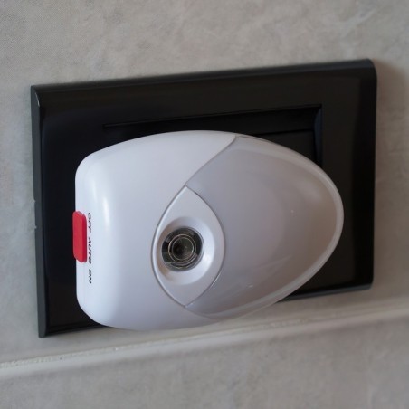 Luz Nocturna 3 funciones Con Sensor