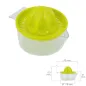 Exprimidor Zumo Manual Frutas Con Jarra Plástico Diámetro 12 x 11 cm. Exprimidor Zumo Manual Frutas Con Jarra Plástico Diámetro 12 x 11 cm.