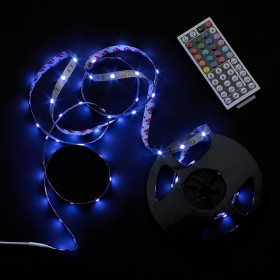 Tira Led Multicolor RGB Con Mando Adhesiva Con 150 Leds 36 W 12 V. 850 Lúmenes Luz Multicolor IP 20 5 Metros