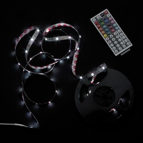 Tira Led Multicolor RGB Con Mando Adhesiva Con 150 Leds 36 W 12 V. 850 Lúmenes Luz Multicolor IP 20 5 Metros