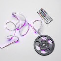Tira Led Multicolor RGB Con Mando Adhesiva Con 150 Leds 36 W 12 V. 850 Lúmenes Luz Multicolor IP 20 5 Metros