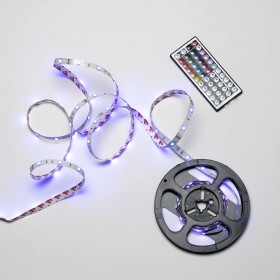 Tira Led Multicolor RGB Con Mando Adhesiva Con 150 Leds 36 W 12 V. 850 Lúmenes Luz Multicolor IP 20 5 Metros