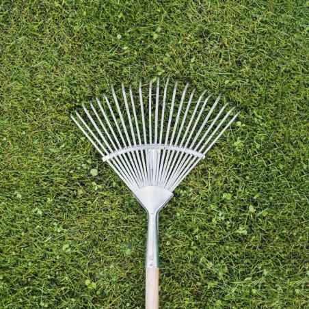 Rastrillo Metálico Para Jardín Ancho Regulable 31,5 A 43,5 cm. rastrillo Hojas, Cepillo Jardín, Escoba Metálica, Escoba Jardín